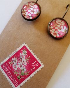 Vintage NZ Stamp Jewellery - French Lever Earrings Manuka