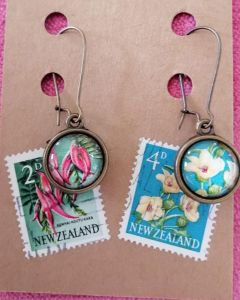 Vintage NZ Stamp Jewellery - Double Sided Earrings Kakabeak